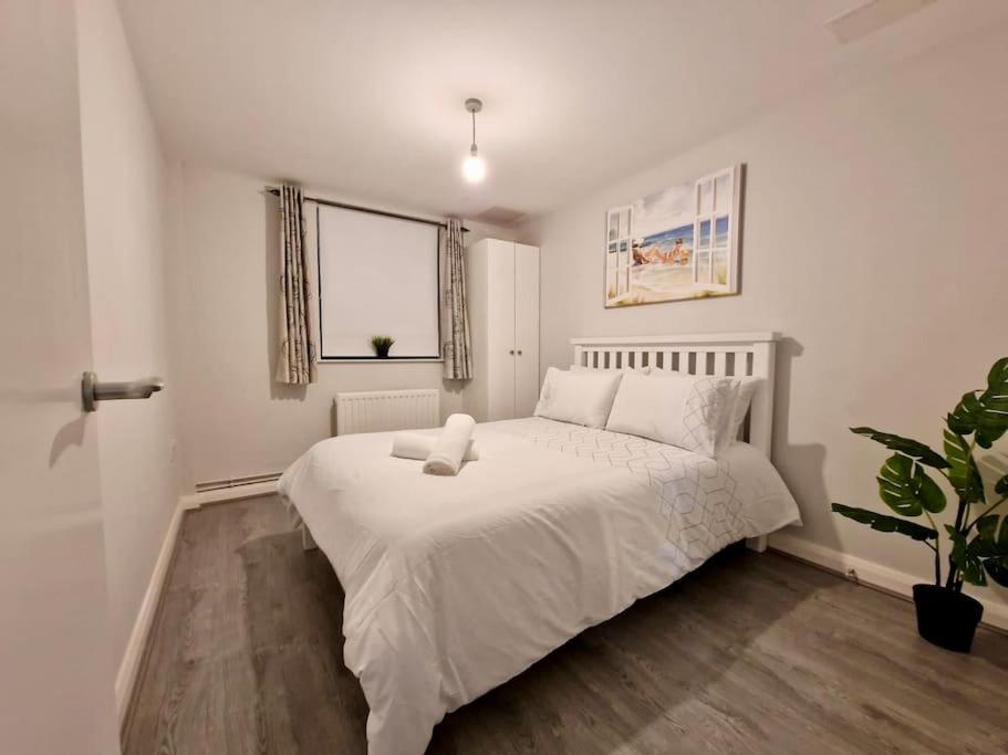 Contemporary City Centre Flat Белфаст Екстер'єр фото