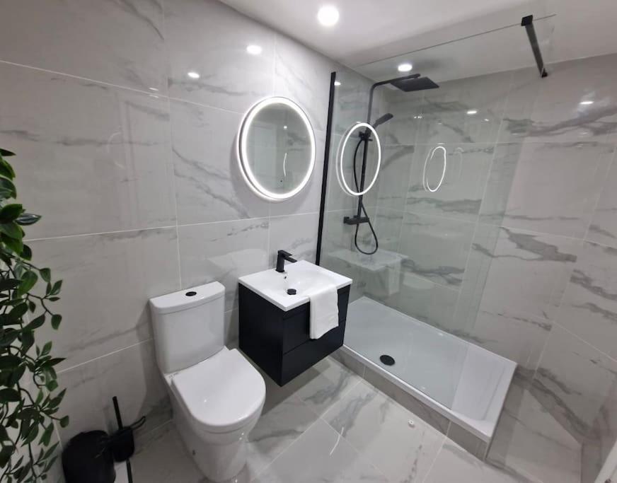 Contemporary City Centre Flat Белфаст Екстер'єр фото