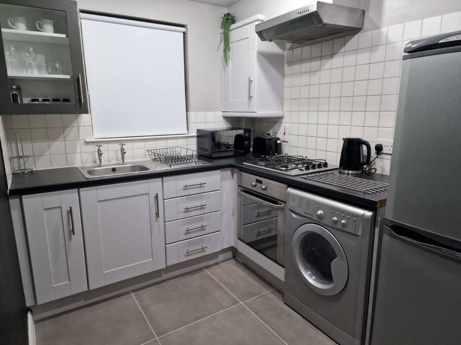 Contemporary City Centre Flat Белфаст Екстер'єр фото